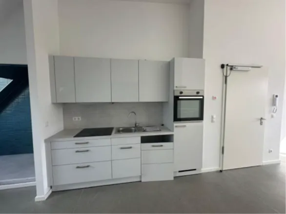 Alltagstaugliche 2-Zimmer-Wohnung mit Balkon in Berlin Wedding — photo 1